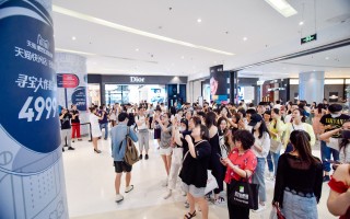 商场黑科技 天猫新零售立功！中国商场黑科技太多，看得老外连呼amazing！